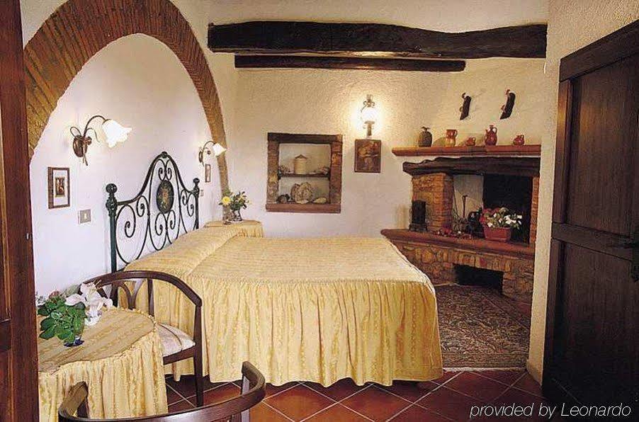 Hotel Il Pietreto Colle Val D'Elsa Exterior foto